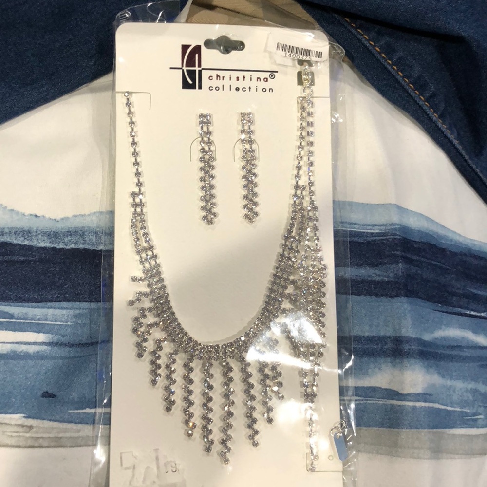 Earrings, necklace, and chocker set